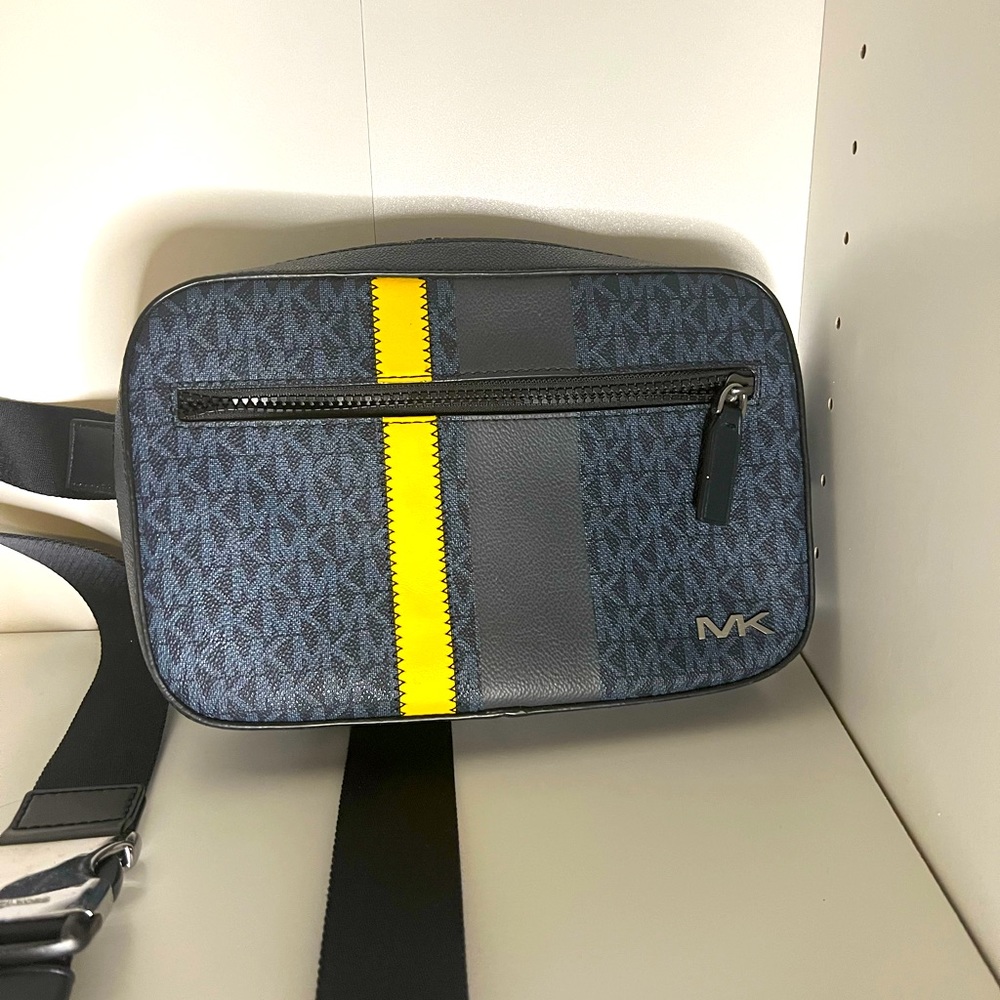 Michael Kors purses/ fanny pack